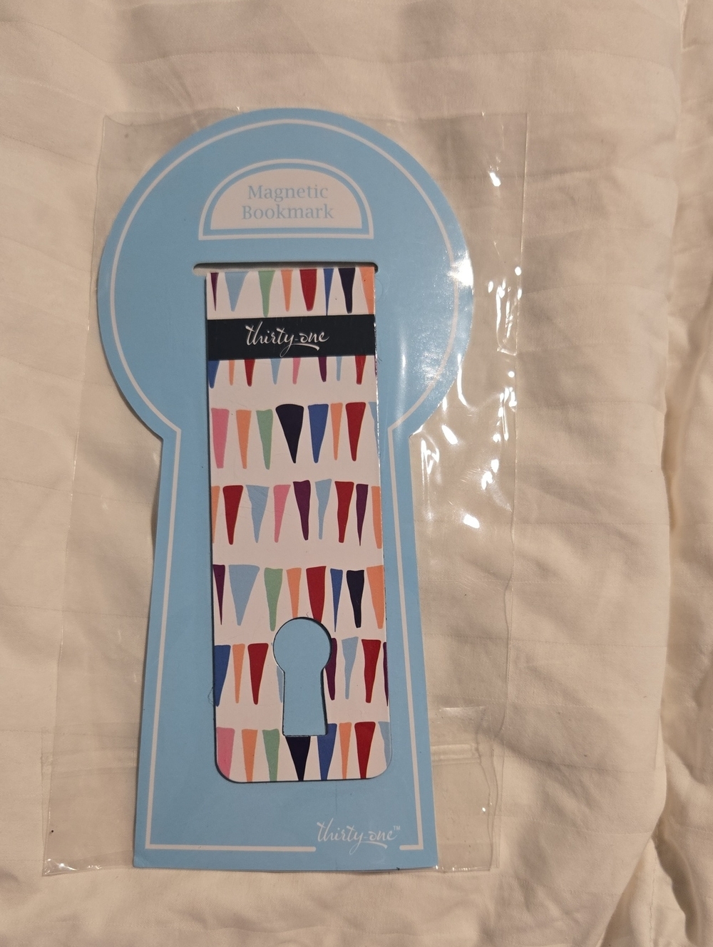 Thirty-One Multicolor Magnetic Bookmark - Colorful Triangle Pattern